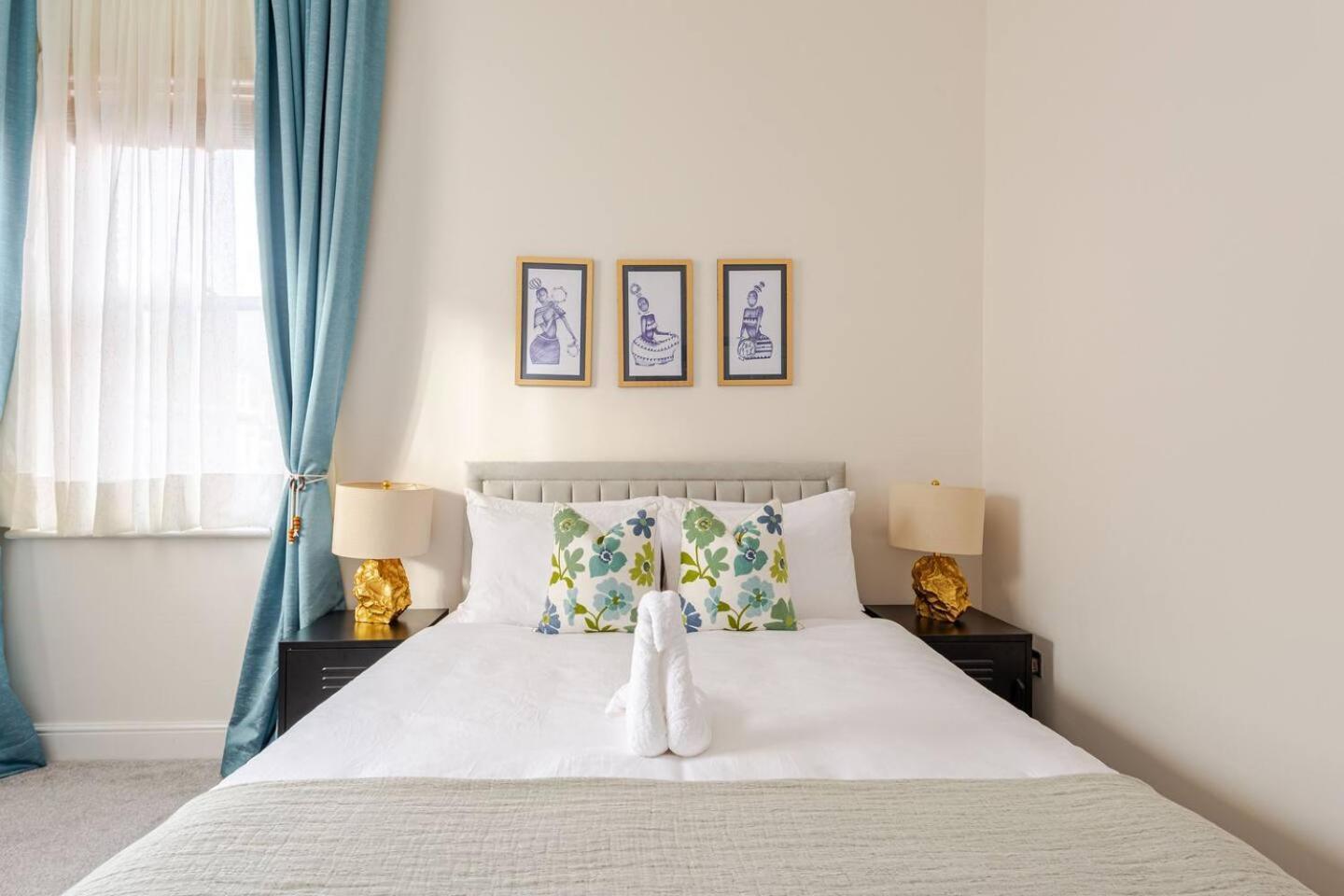 Stylish Flat In Central Location With Free Parking Swindon Zewnętrze zdjęcie