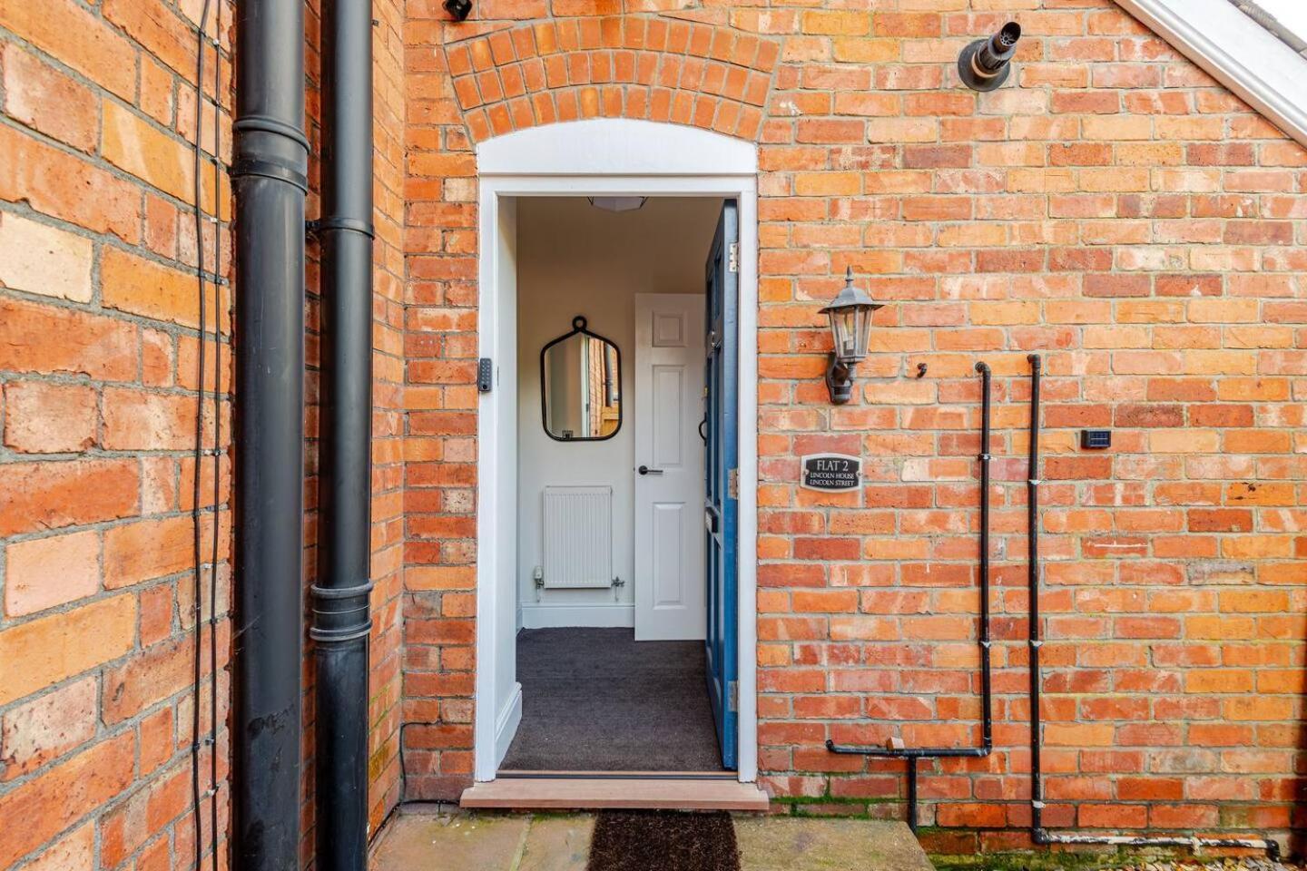Stylish Flat In Central Location With Free Parking Swindon Zewnętrze zdjęcie